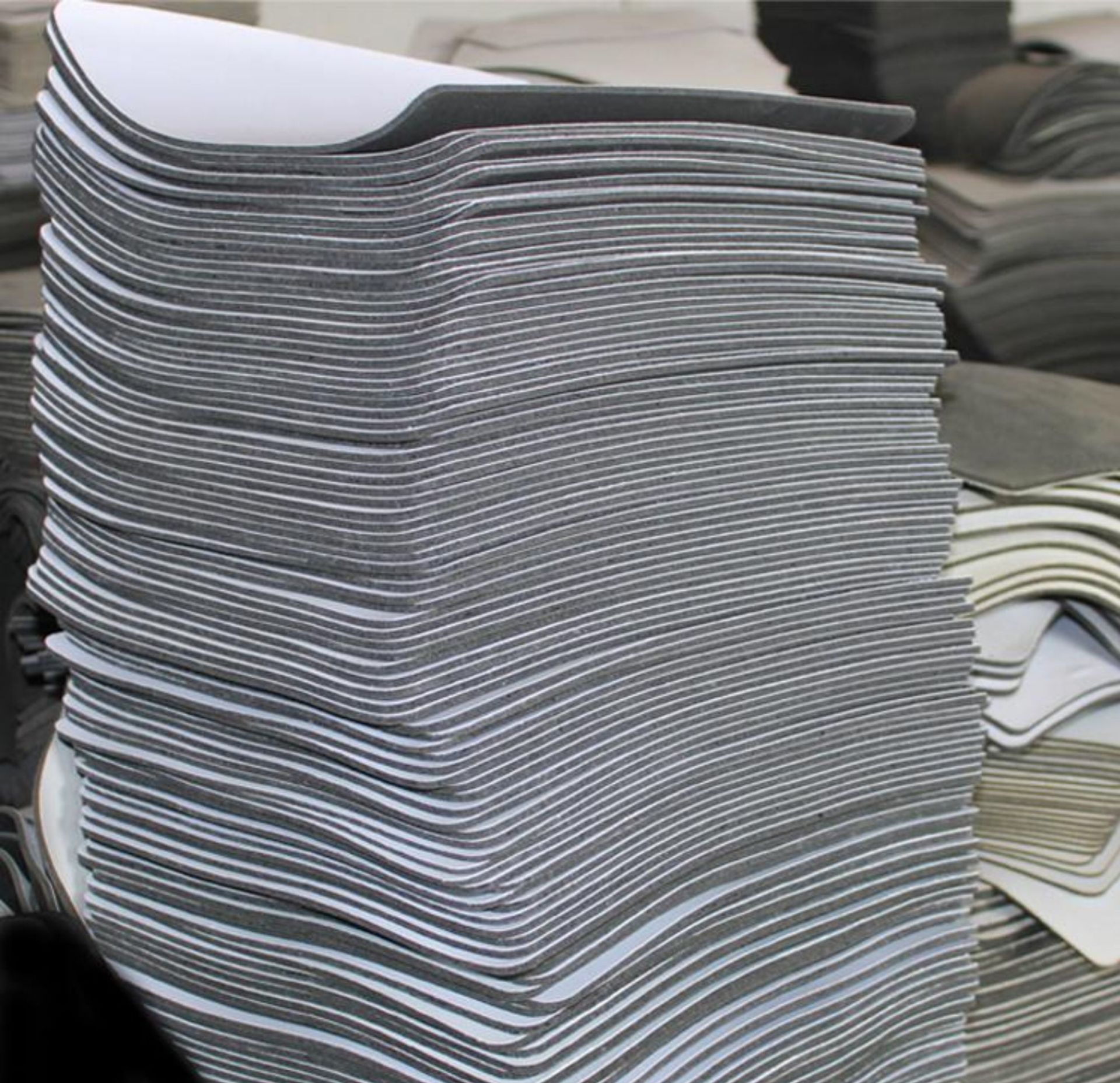 Mouse mat wholesale black white office game advertising mouse pad round keyboard pad manufacturer | PAIDU