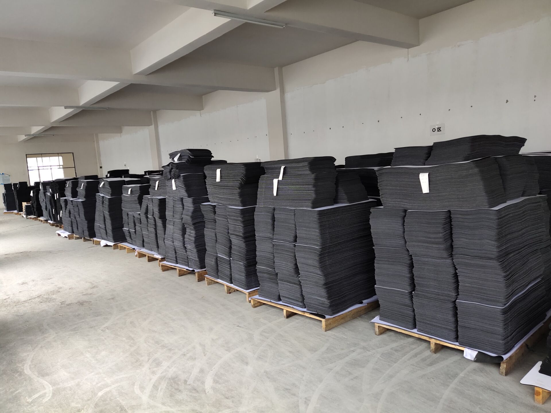 Rubber foam roll non-slip rubber raw material coil mouse gasket material Purchase wholesale electronic sports table mat advertising keyboard mat manufacturer | PAIDU